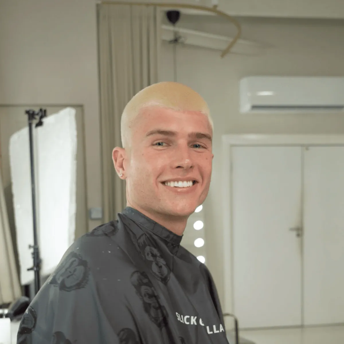 Slick Gorilla - Bleaching Kit - Gotowy zestaw do wybielania i rozjaśniania włosów - proszek 25g + utleniacz 100ml