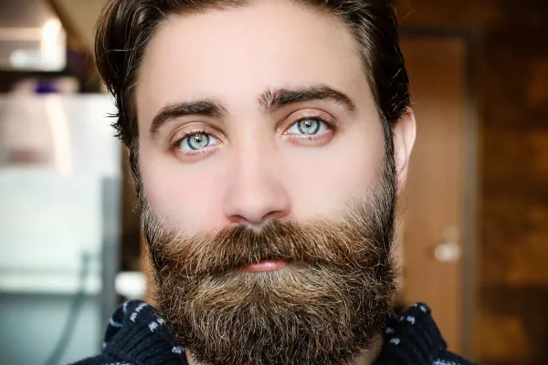 Najczęstsze problemy z męską brodą